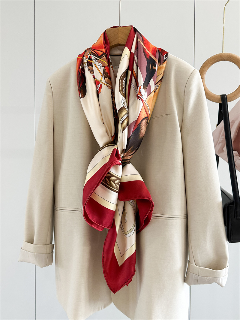 Travel Accessories Neck - Syal Sutra Kuda Desainer Mewah Tepi