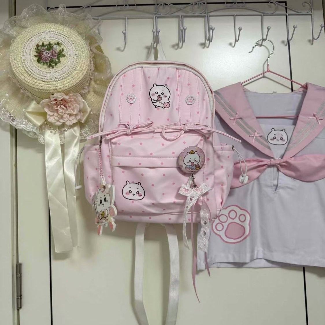 Travel Accessories Pink - Ransel Chiikawa Lucu Motif Polkadot Pink