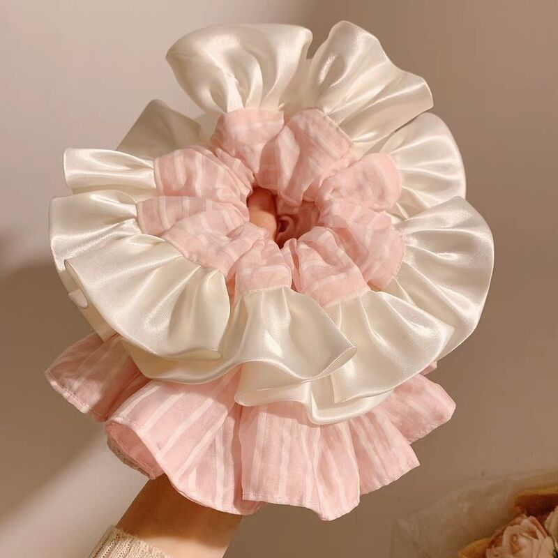 Scrunchie Satin Bergaris Pink  - Travel Accessories Pink ulasan dan harga