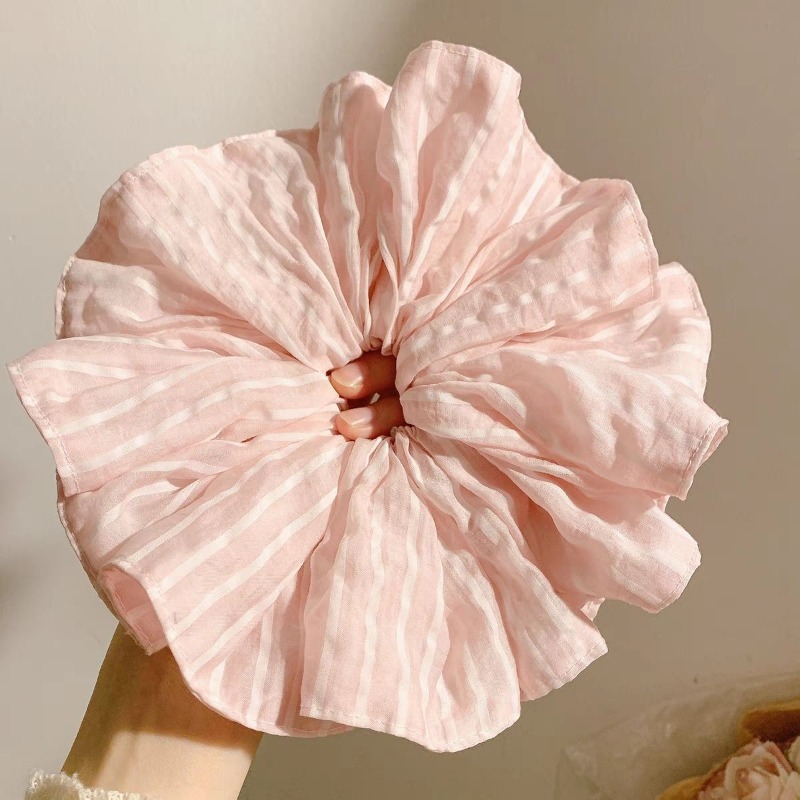 Scrunchie Satin Bergaris Pink  - Travel Accessories Pink ulasan dan harga