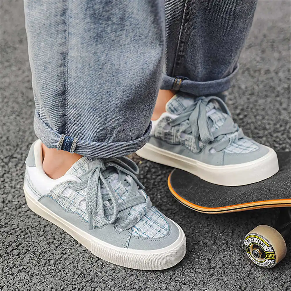 Sepatu bot krem wanita, dengan - Travel Accessories Gift Basket ulasan dan harga